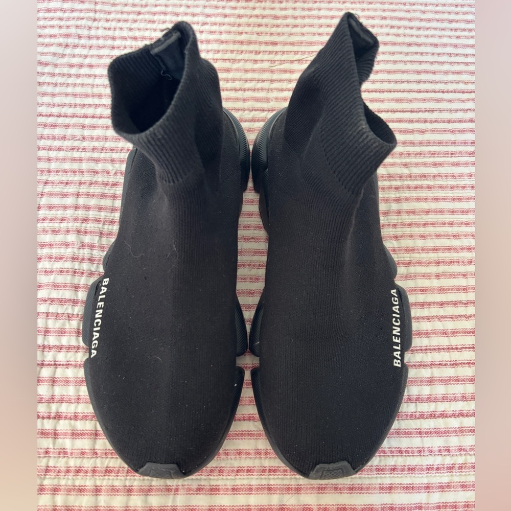 Balenciaga Speed 2.0 Monocolor Sneakers - Picture 6 of 11